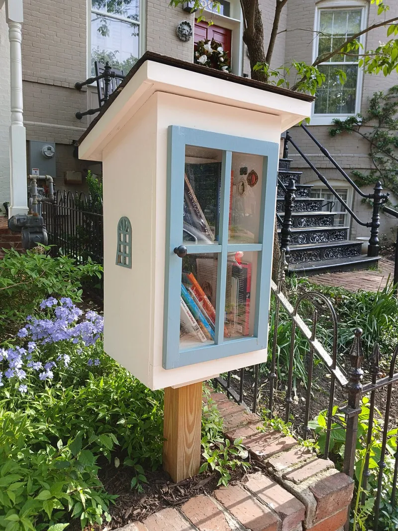 The Unwritten Code: What Used Books, Little Free Libraries, and Donation Boxes Say About American Readers